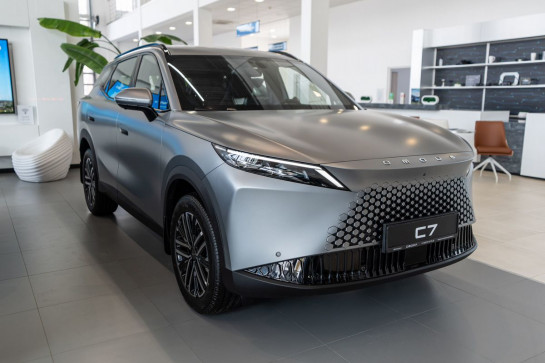 Omoda C7