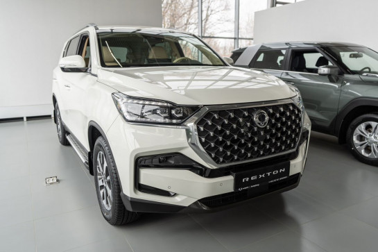KGM Rexton