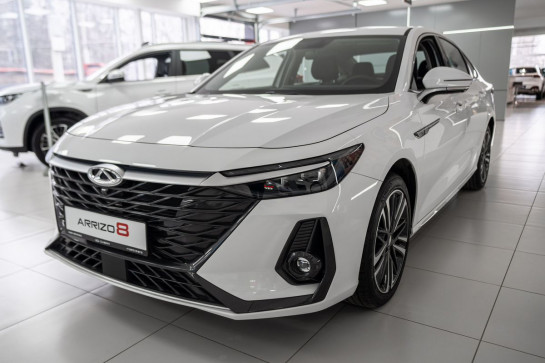 Chery Arrizo 8