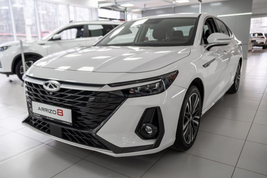 Chery Arrizo 8
