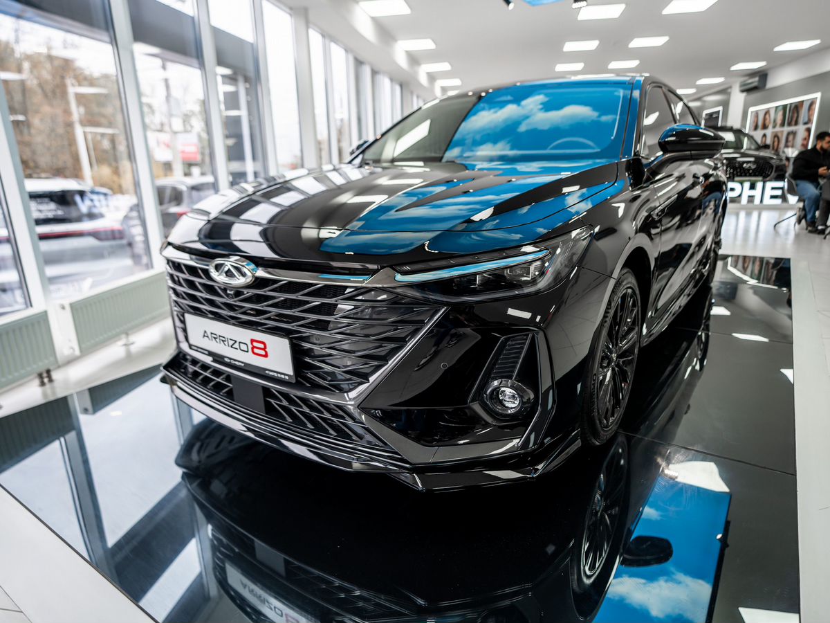 Chery Arrizo 8