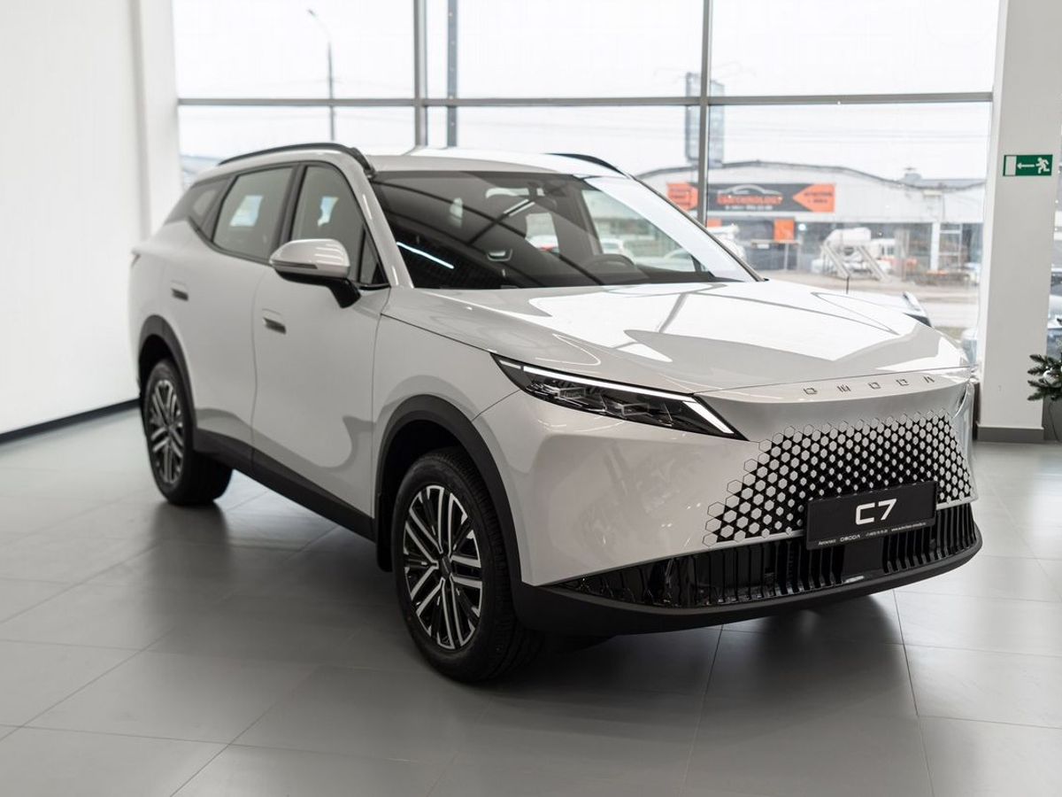 Omoda C7