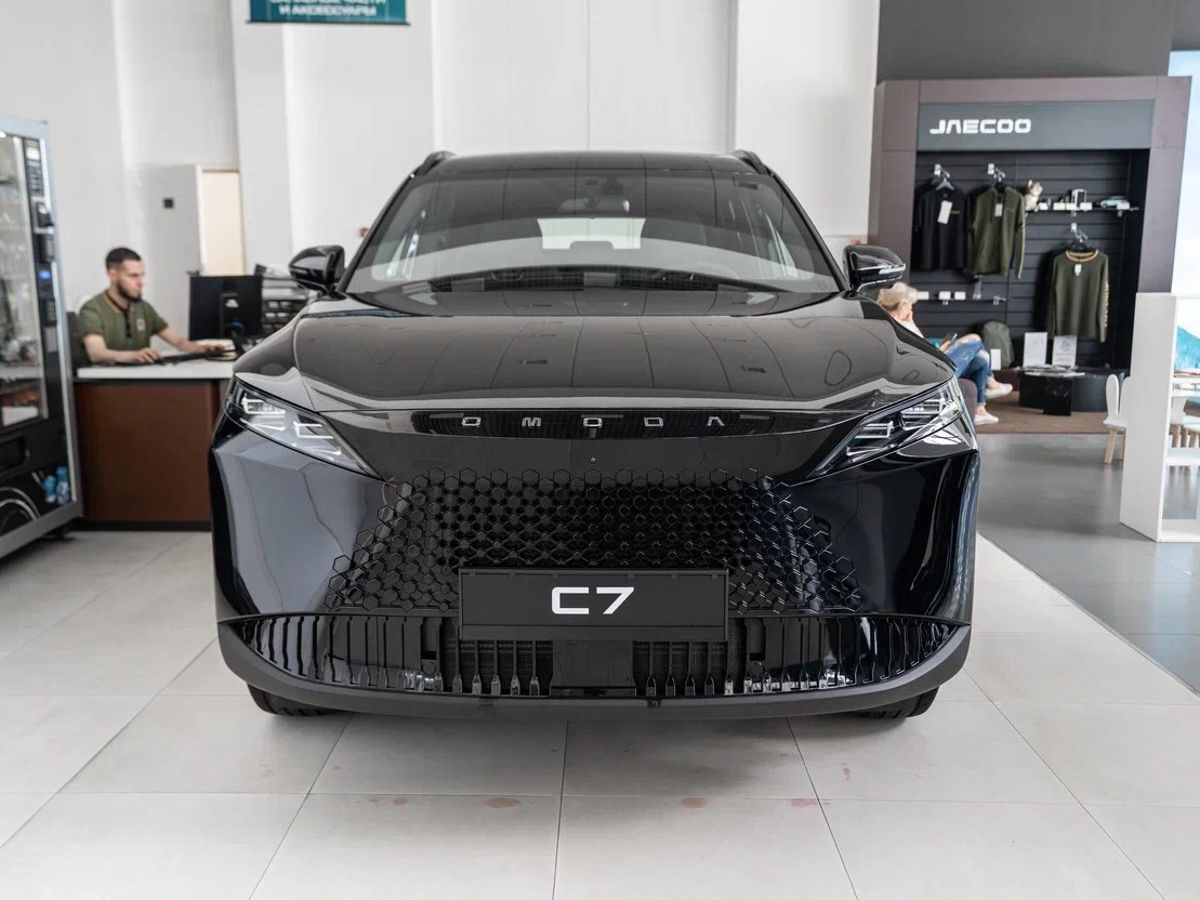 Omoda C7
