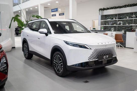 Omoda C7