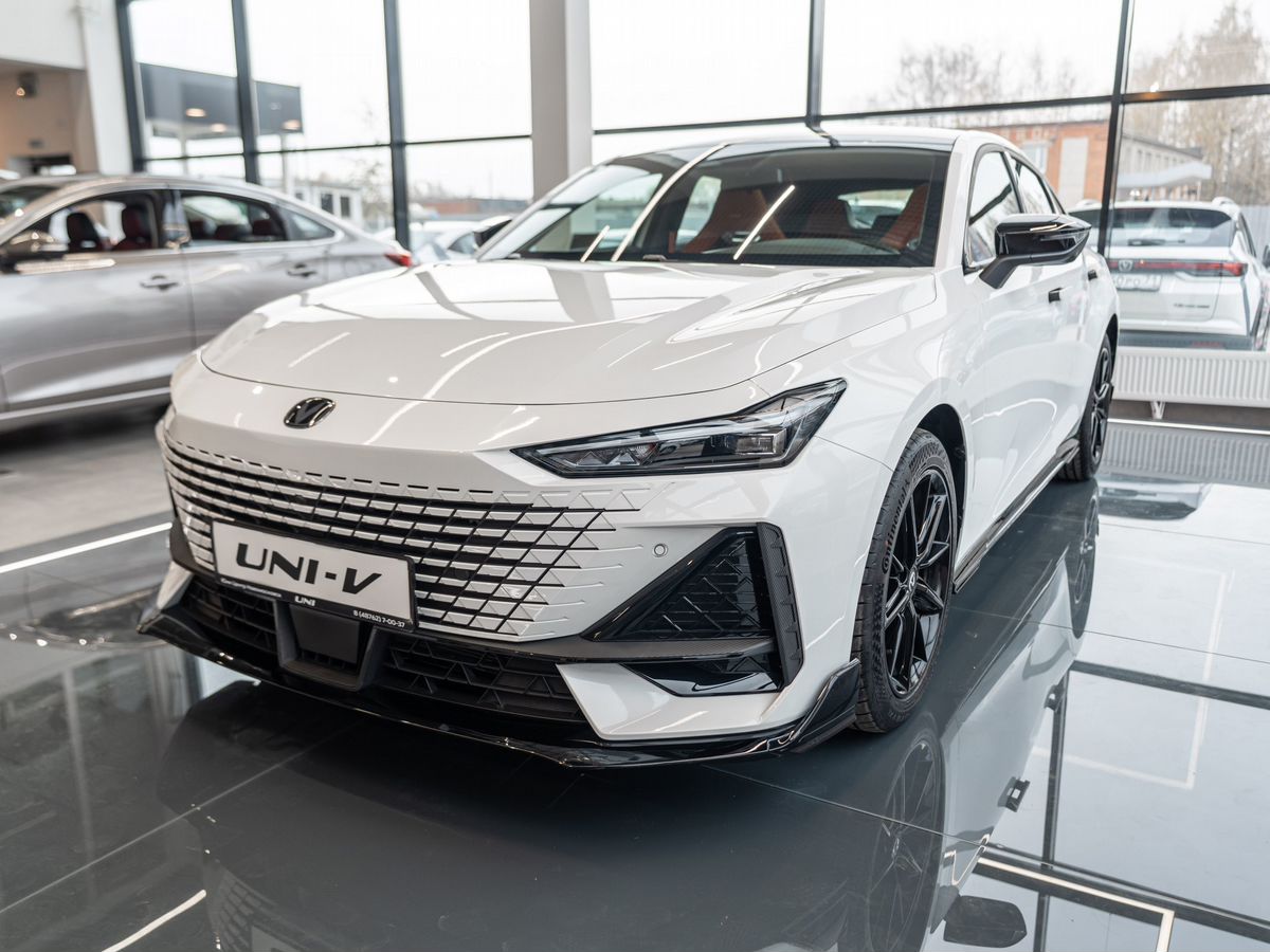 Changan UNI-V