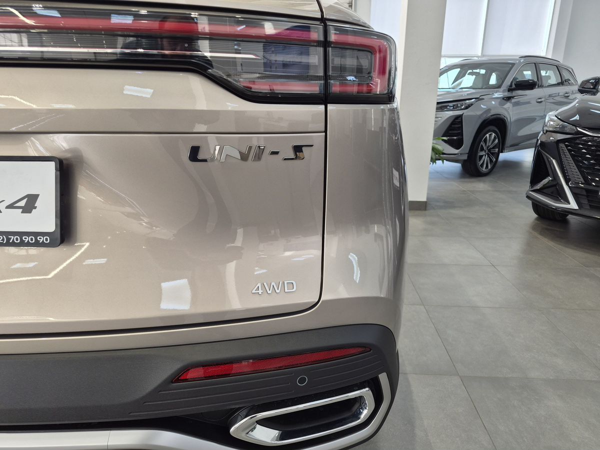 Changan UNI-S (CS55 Plus)