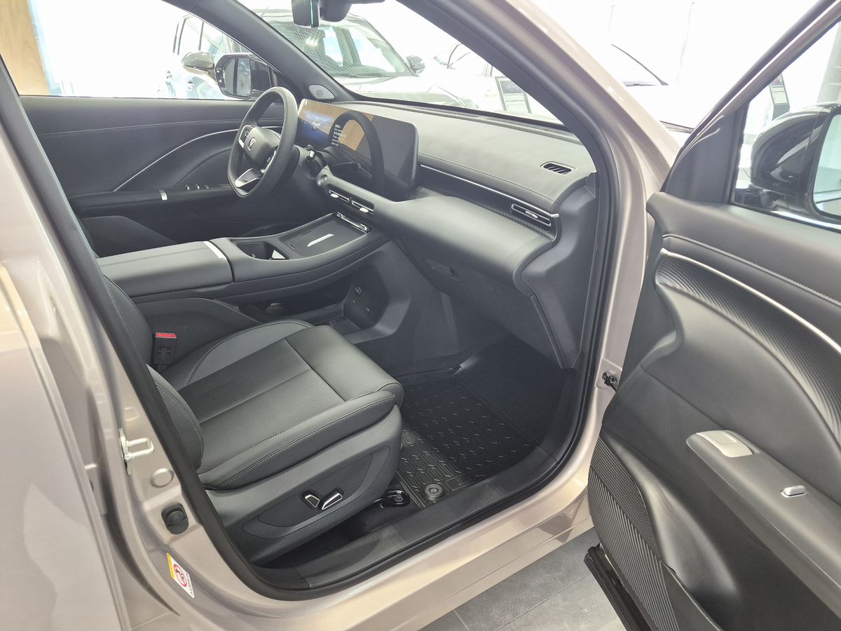 Changan UNI-S (CS55 Plus)
